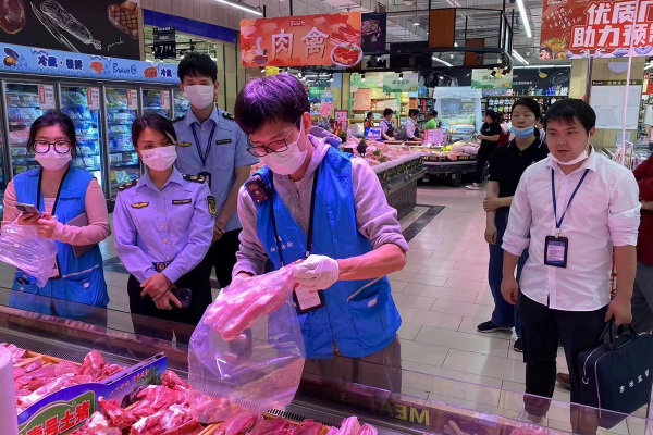 市市场监管局光明局马田所多管齐下抓实节前食品安全.jpg