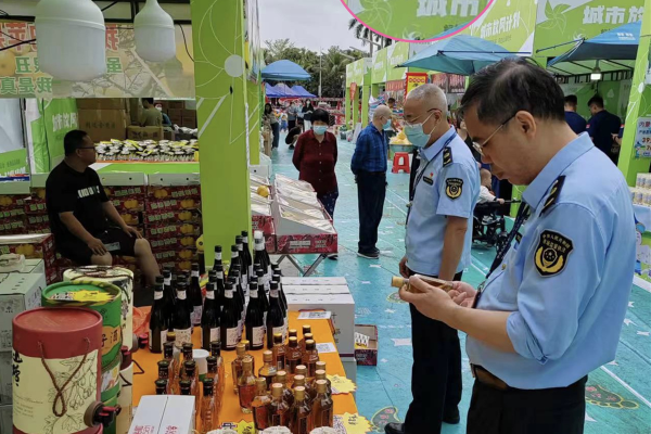 市市场监管局盐田局圆满完成“风车节”食品安全保障工作.jpg